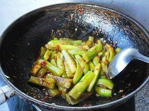 蛇瓜家常做法怎么吃,蛇瓜的独特烹饪方法解析