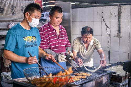 网红的美食广告牌,揭秘热门美食背后的故事与魅力